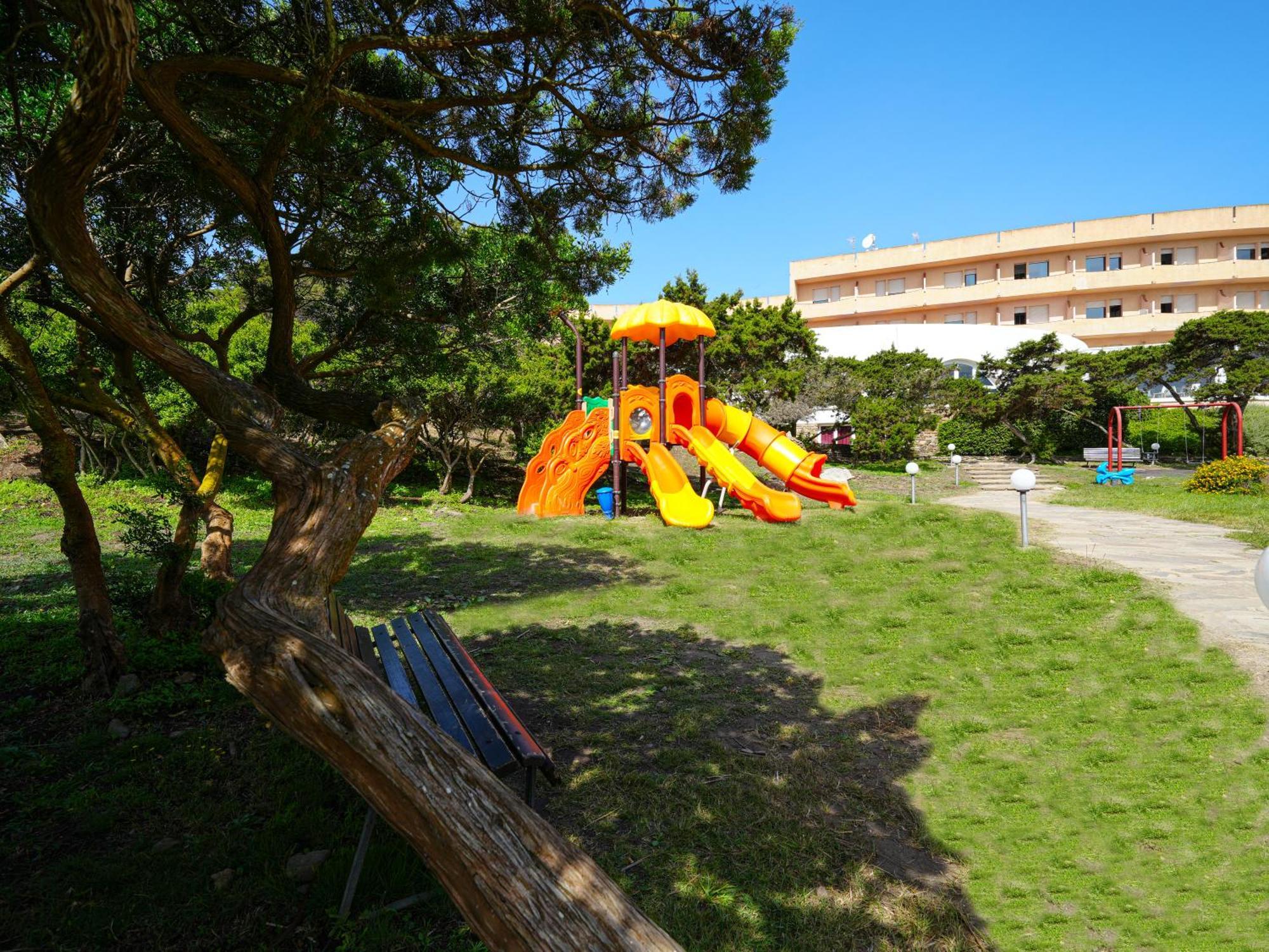 Club Esse Roccaruja Hotel สตินติโน ภายนอก รูปภาพ